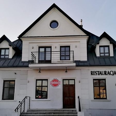 Restauracja & Pensjonat Szamanko 흐루비에슈프 외부 사진